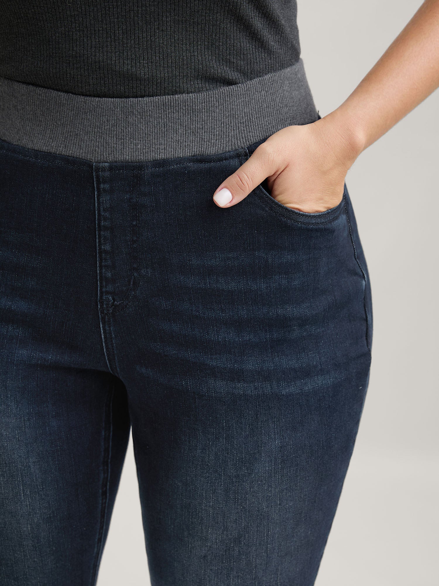 Pull-On High-Rise Skinny-Fit Jeans - Image 5