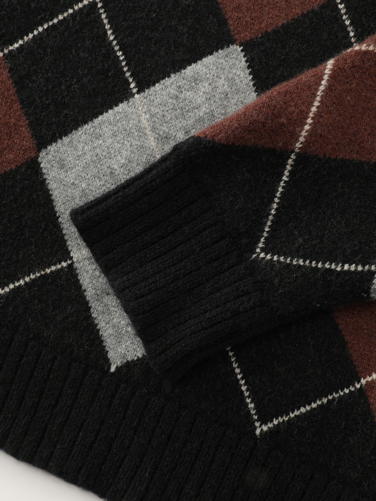 Supersoft Diamond Plaid Crew Neck Pullover - Image 7