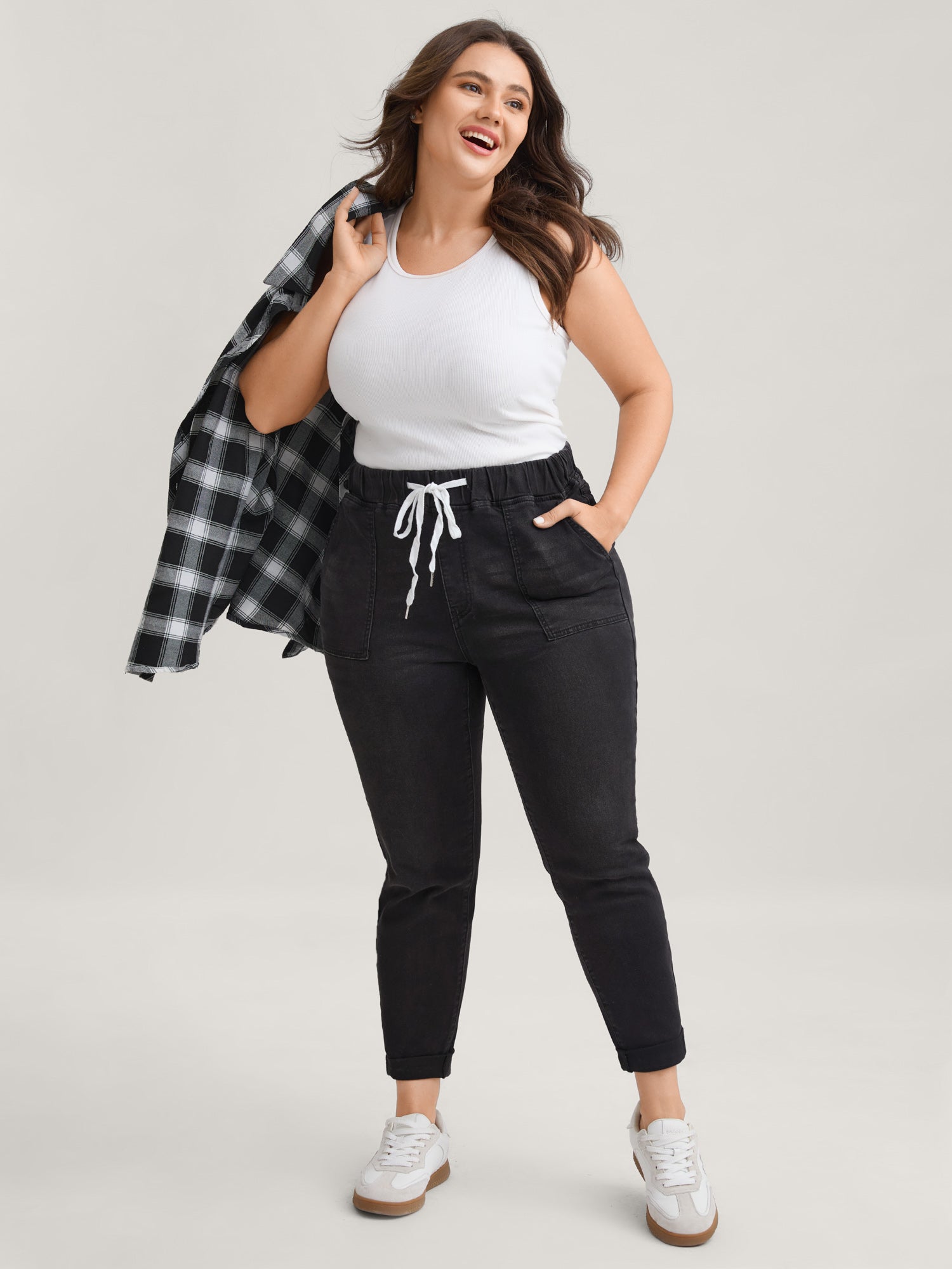 Pull-On Drawstring Folded Hem Boyfriend Jeans - Image 11