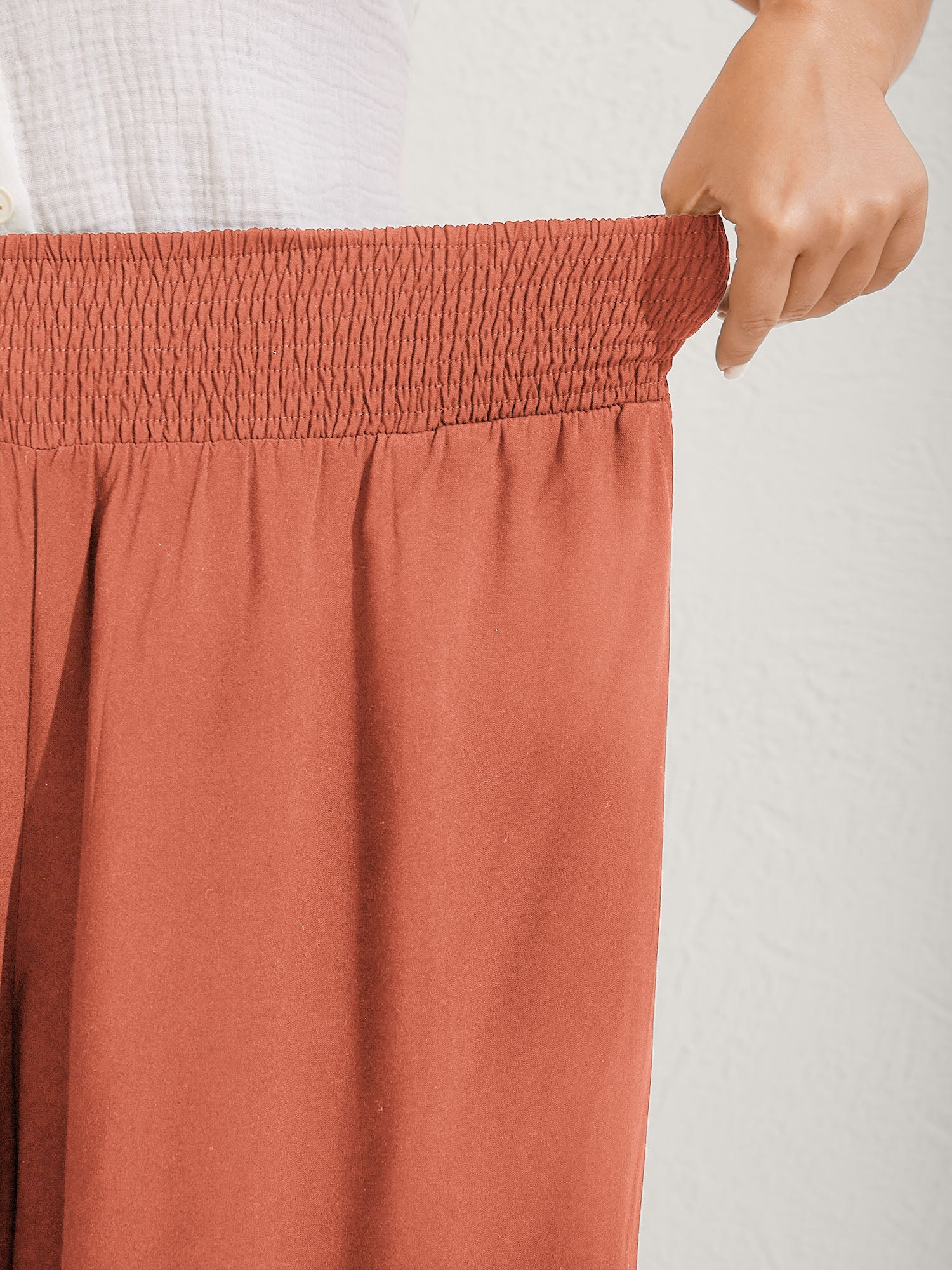 Ruffled Curvy Hem Wide-Leg Pants - Image 52