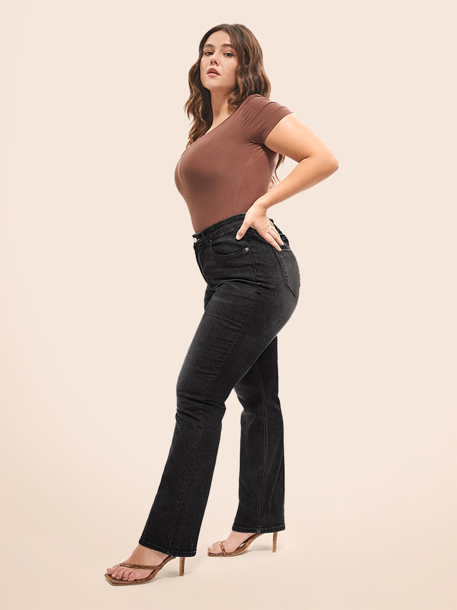 Thigh-Friendly Stretchy Flared Jeans - Image 17