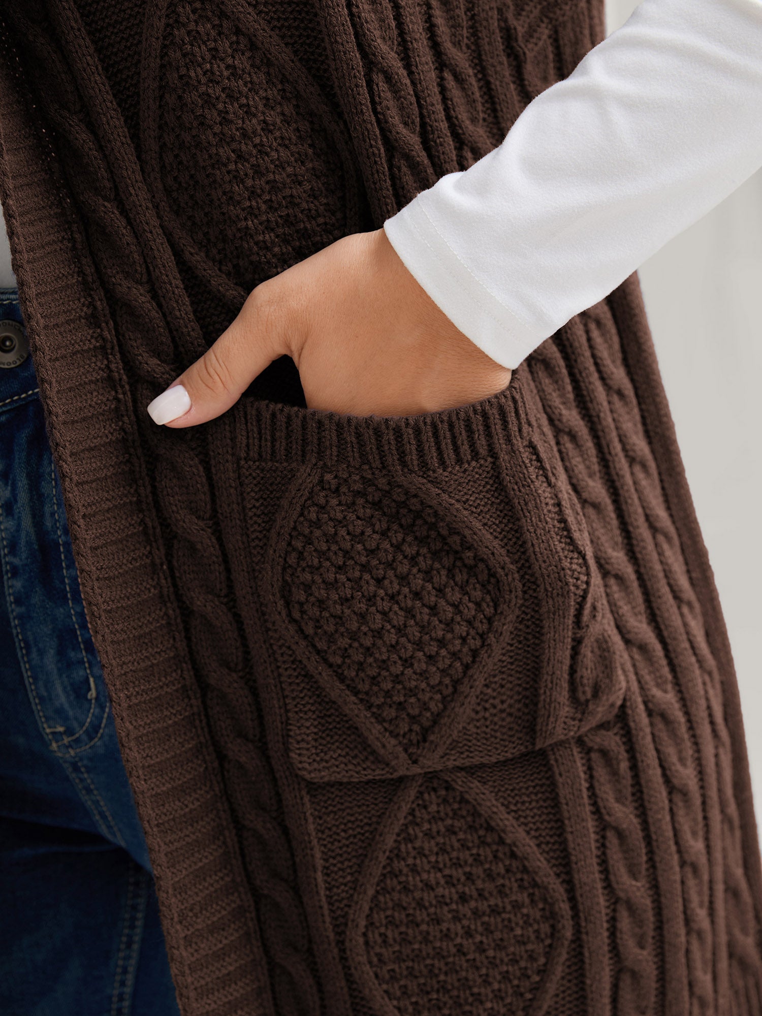 Hooded Sleeveless Cable Knit Cardigan - Image 20