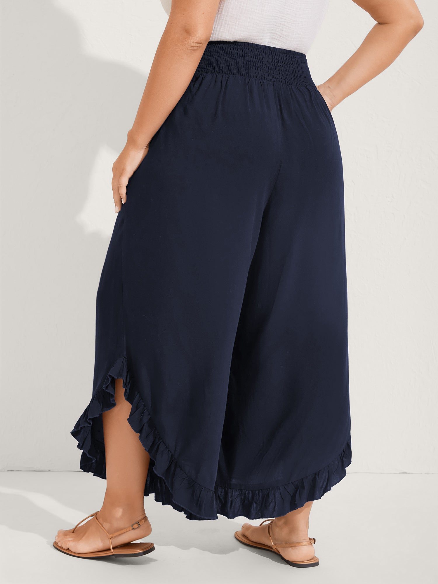 Ruffled Curvy Hem Wide-Leg Pants - Image 13