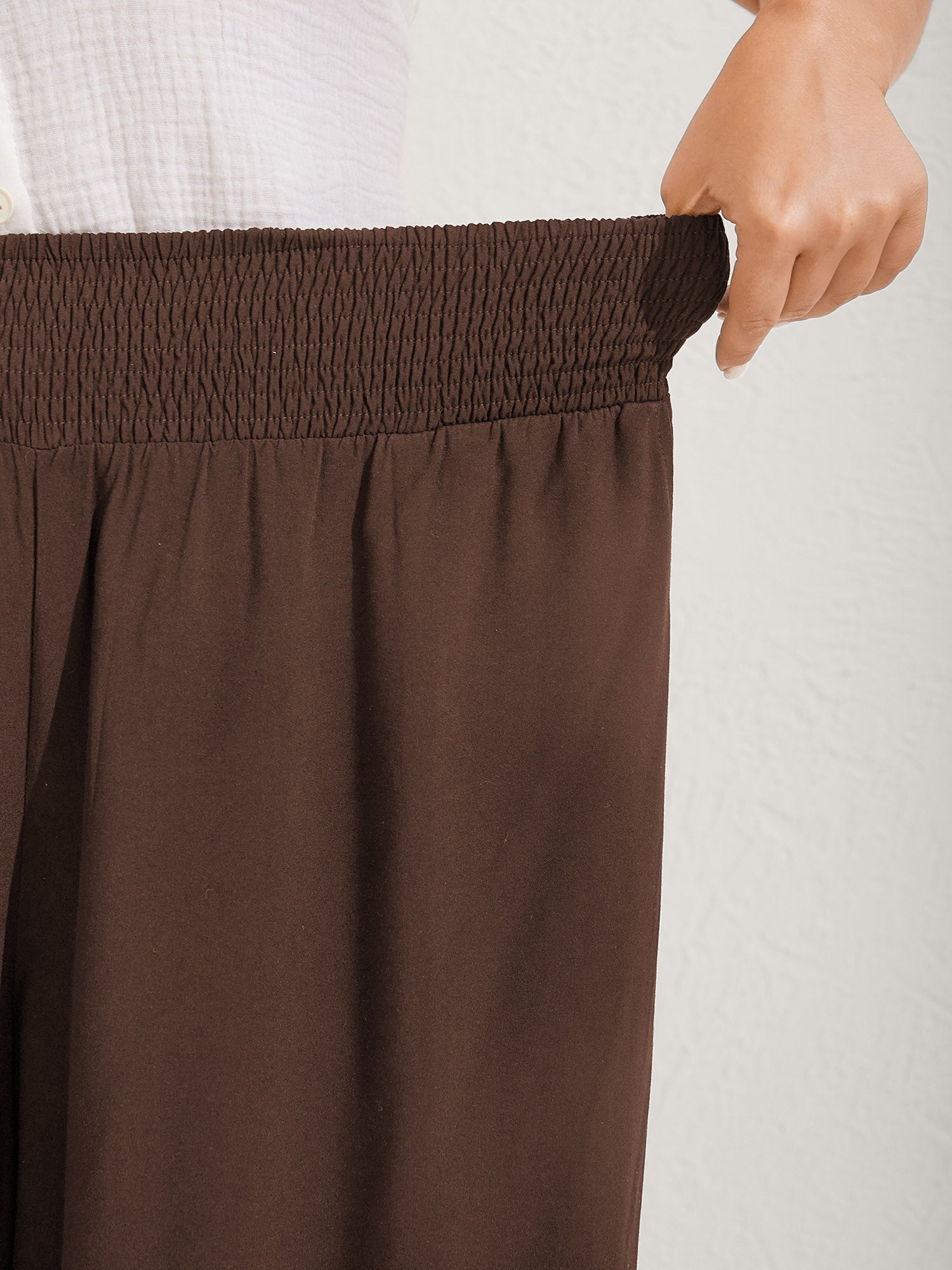 Ruffled Curvy Hem Wide-Leg Pants - Image 22