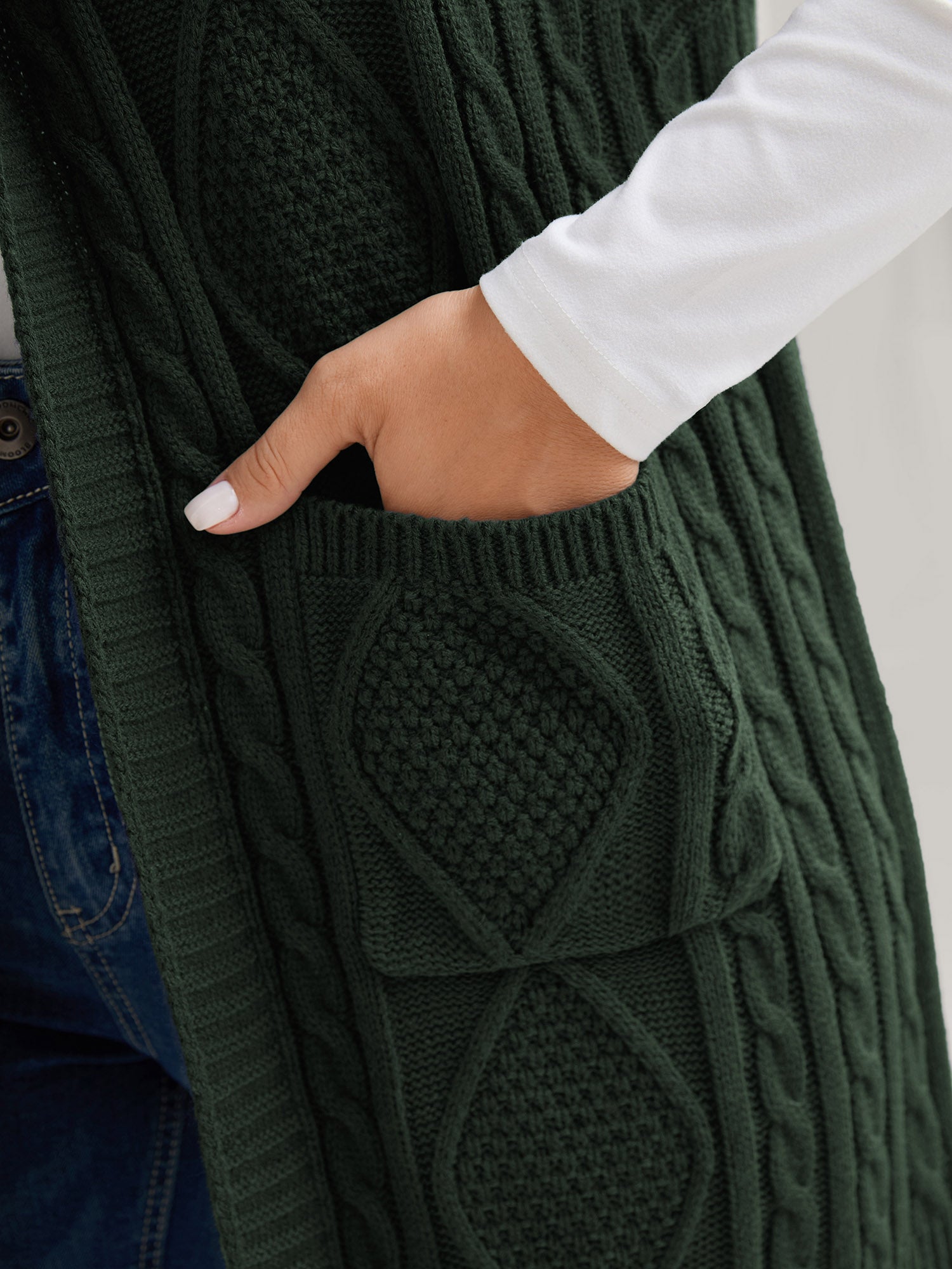 Hooded Sleeveless Cable Knit Cardigan - Image 40