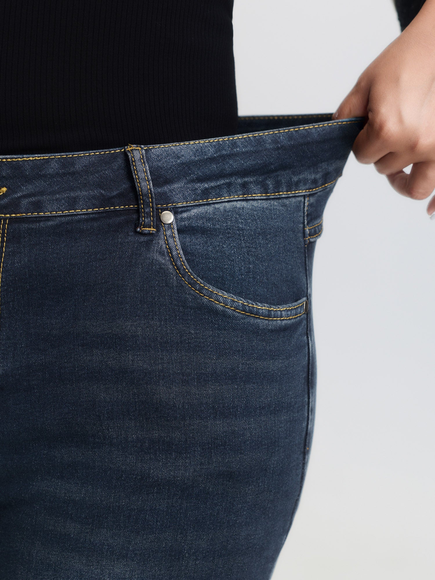 Thigh-Friendly Stretchy Flared Jeans - Image 4
