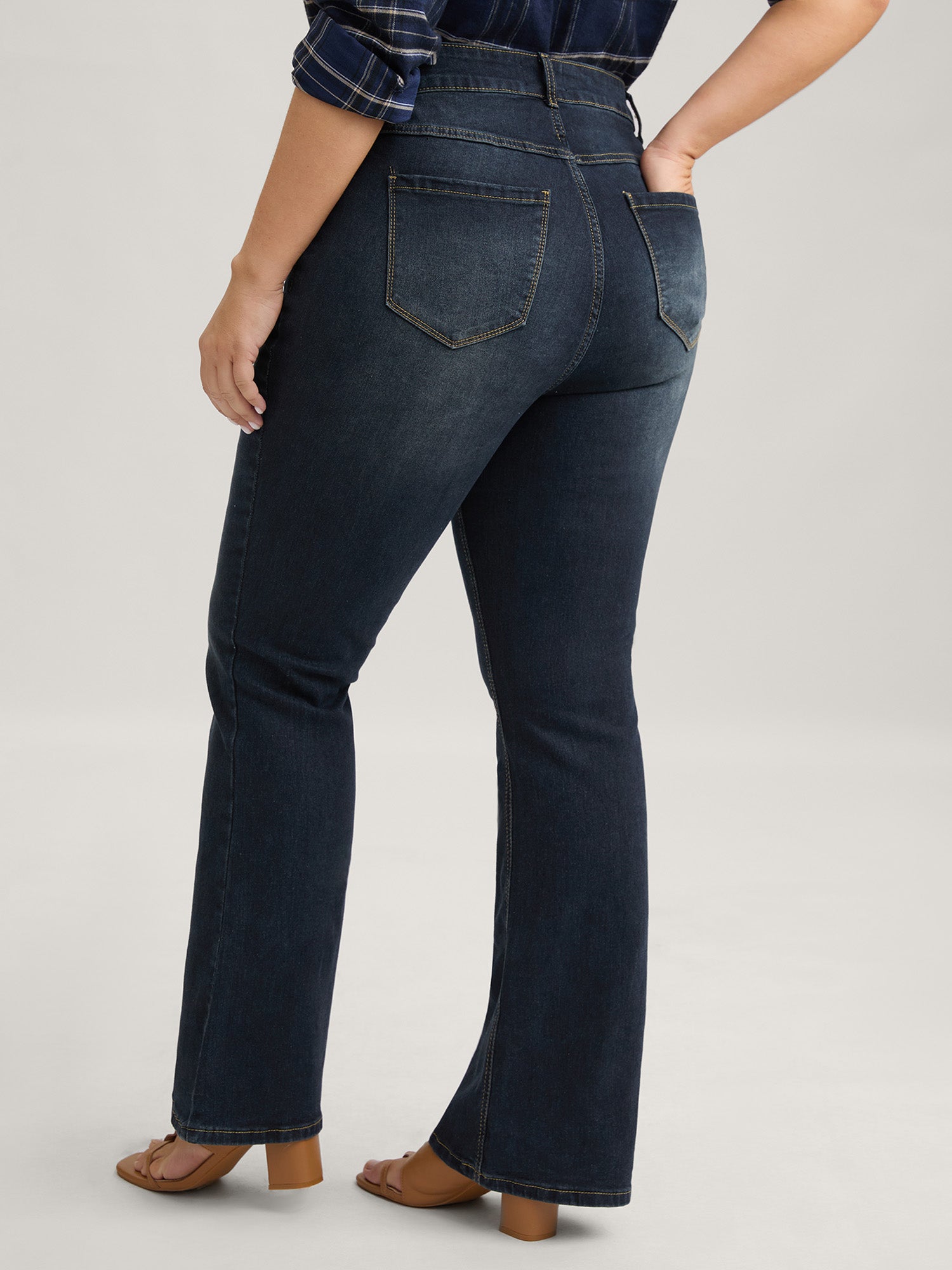 Thigh-Friendly Stretchy Flared Jeans - Image 13