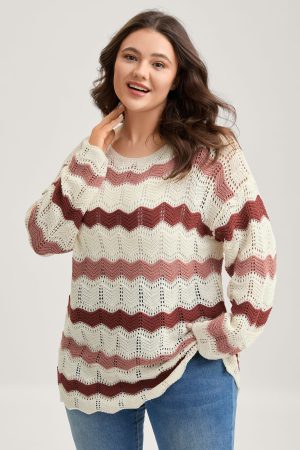 Wavy Textured Stripes Cut-Out Lightweight Pullover