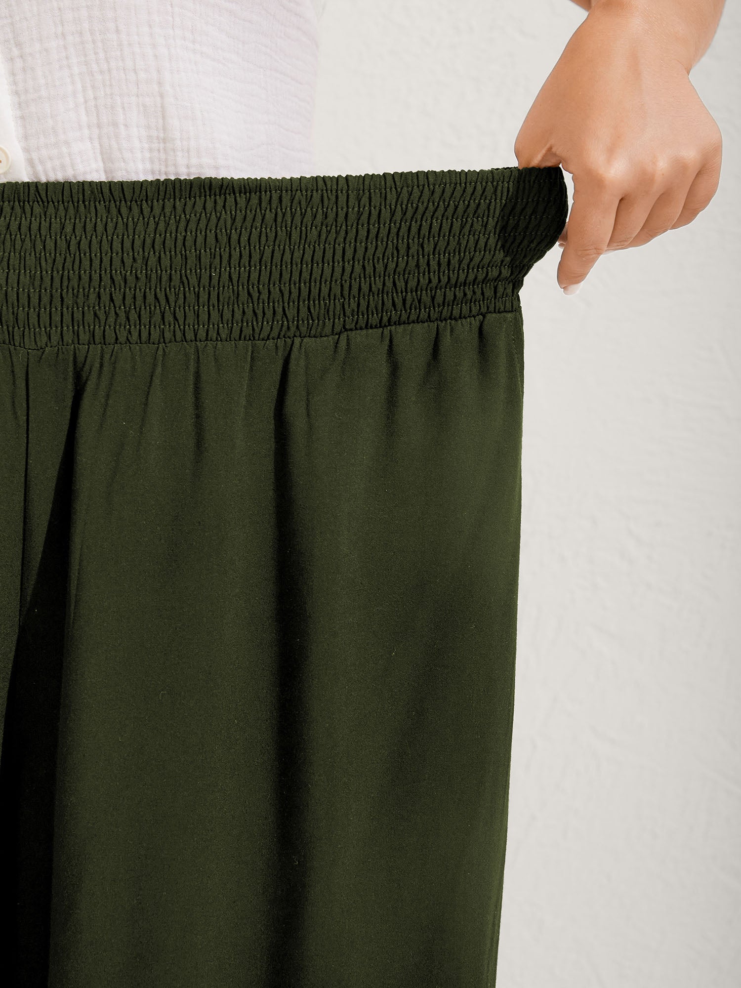 Ruffled Curvy Hem Wide-Leg Pants - Image 32